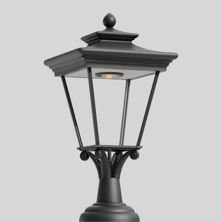 Черный классический уличный фонарь с четырехскатной крышкой и стеклянным кожухом, с видимым одиночным источником светодиодного света внутри.